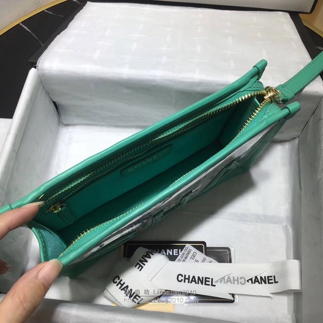 Chanel女包 AS0086 2019春夏新款 PVC拼花呢手抓包 香奈兒手拿包  djc3241